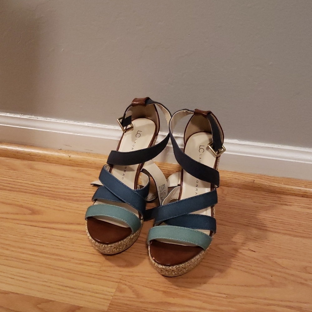 Lauren conrad  ombre blue wedges